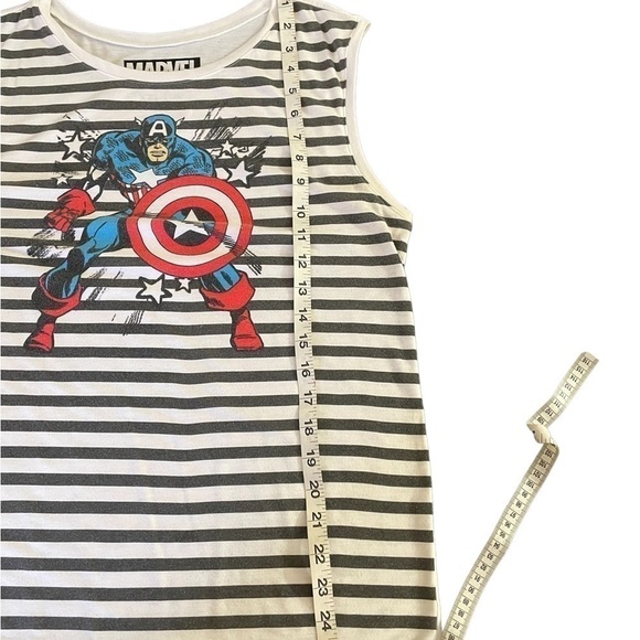 𝅺Marvel Captain America Women’s Juniors Plus Size Tank Top • Used • Size: XXL​ - Picture 4 of 6